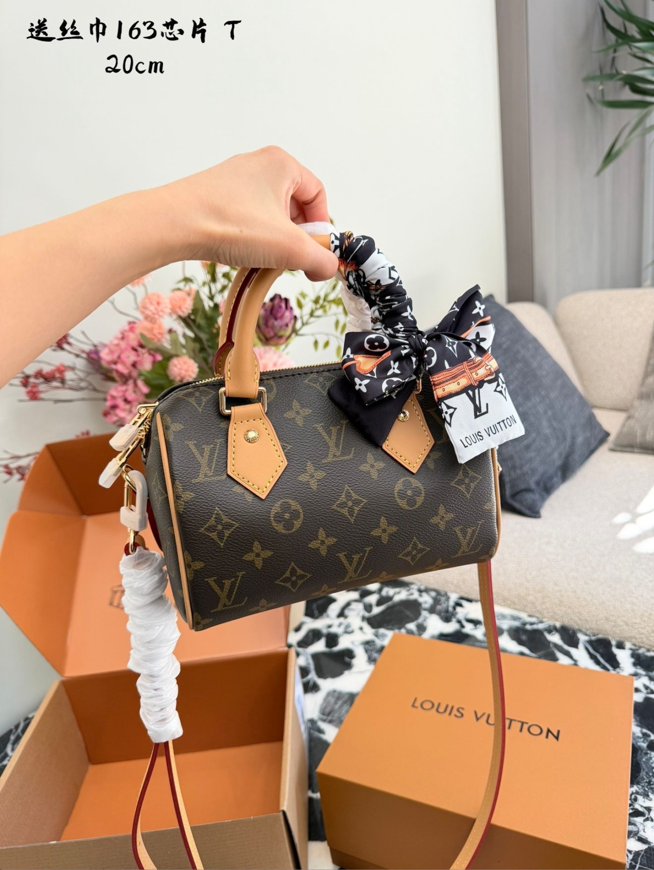 LOUIS VUITTON LV SPEEDY20 SIZE :  20.5x13.5x12 CM