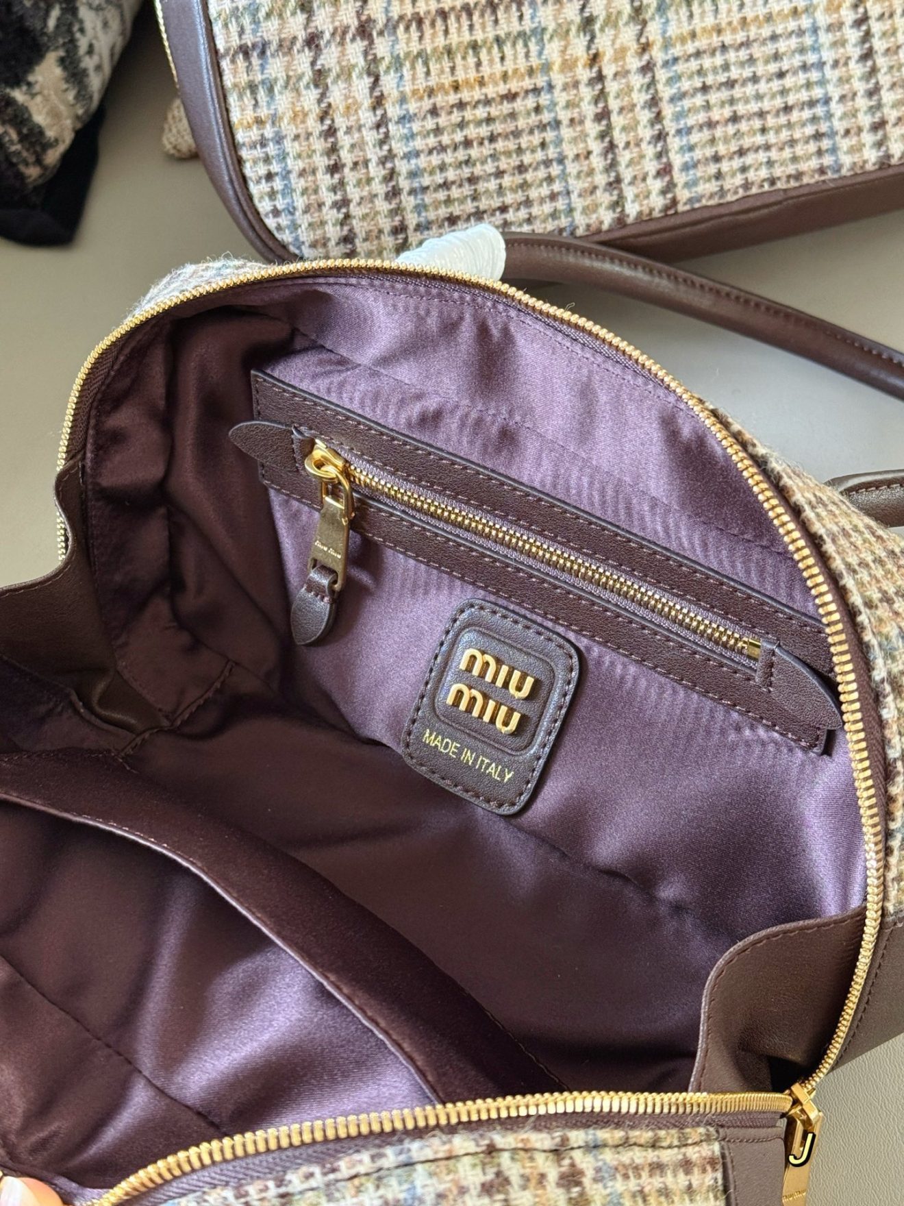MIUMIU BAG size：28.5*14cm（small ） 35*22cm（big ） - Image 5