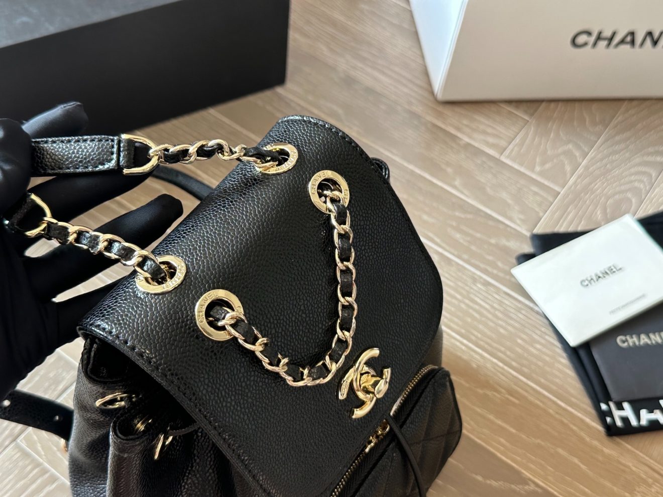 CHANEL BACKPACK SIZE :  20 x 17m - Image 2