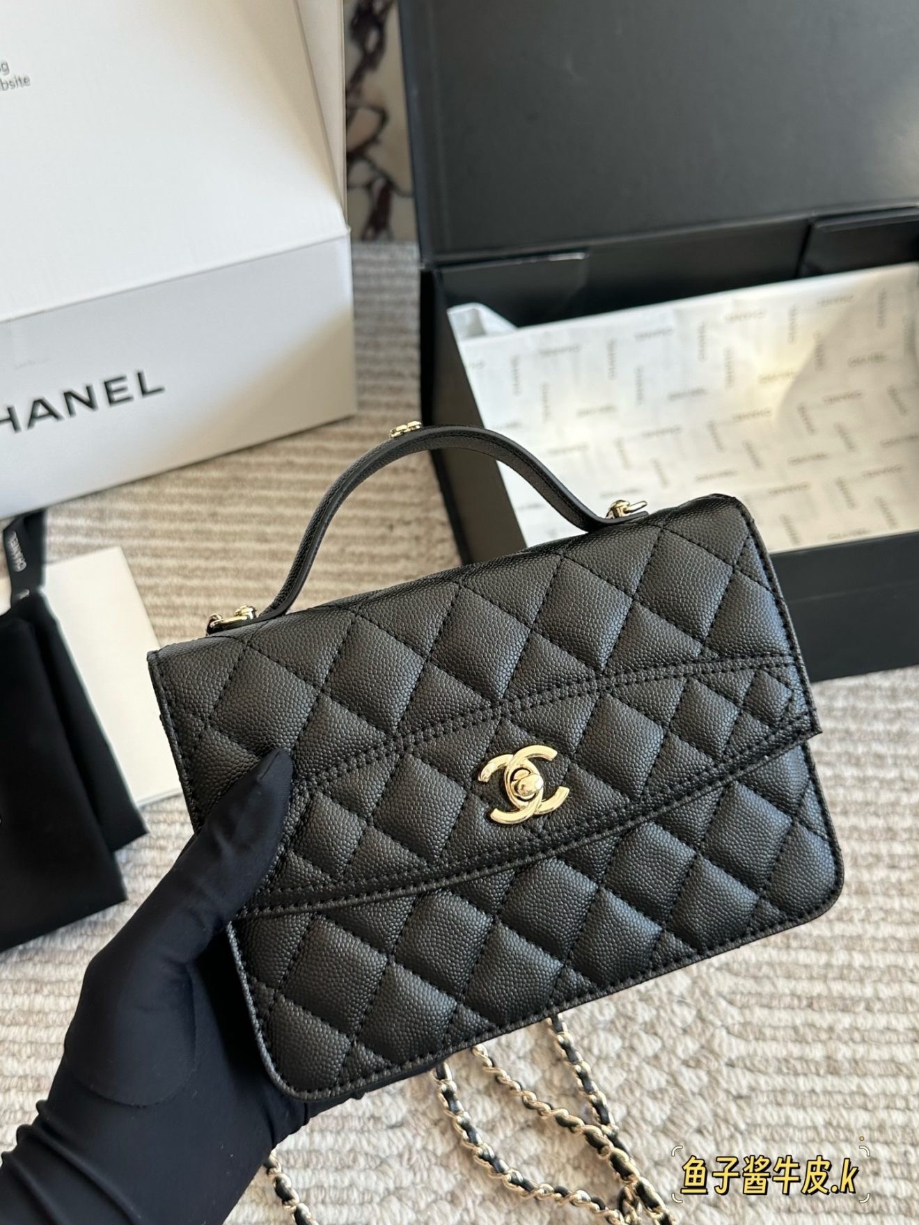 CHANEL BACKPACK SIZE : 18 X 13cm - Image 2