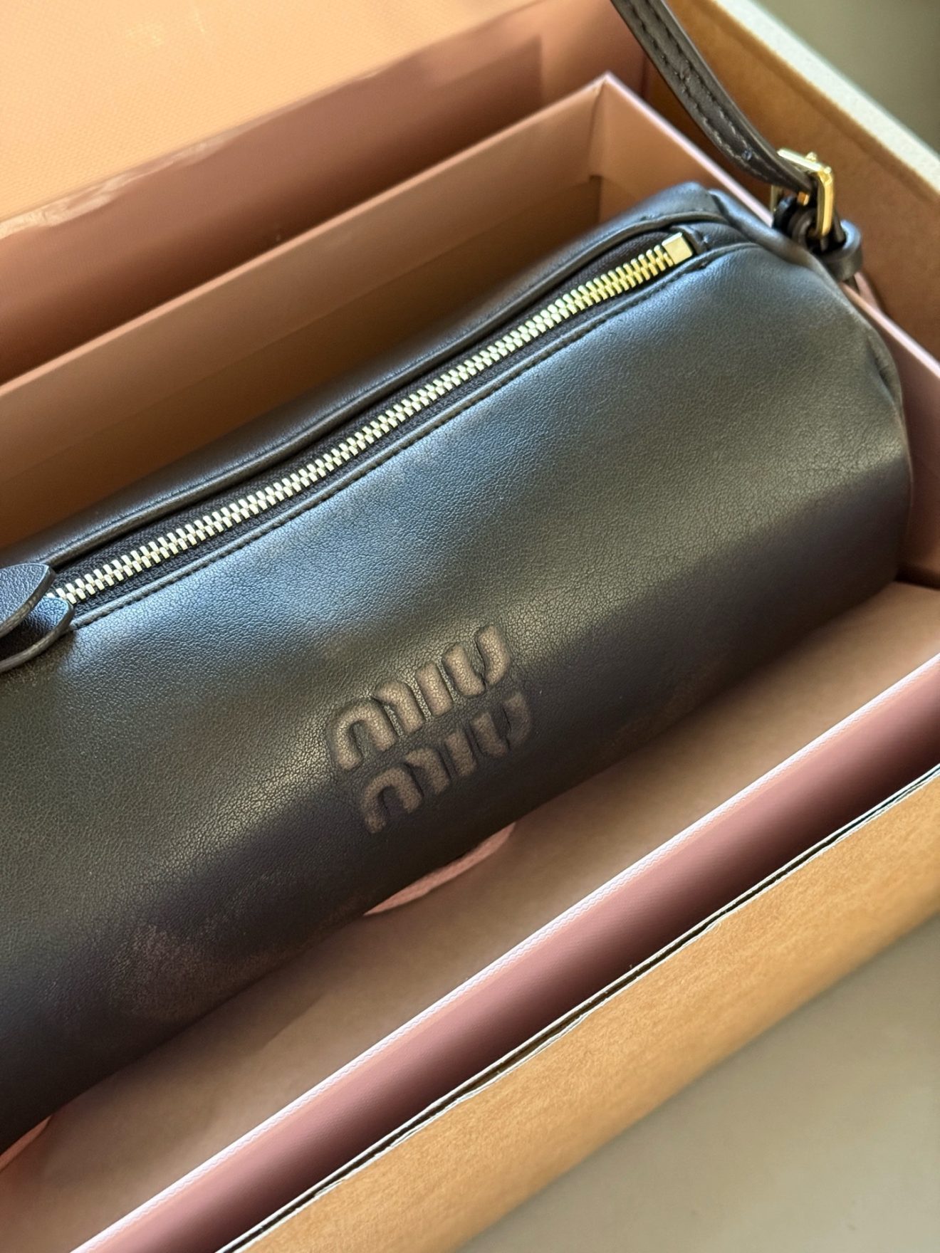 MIUMIU BAG  size：23*19cm - Image 5