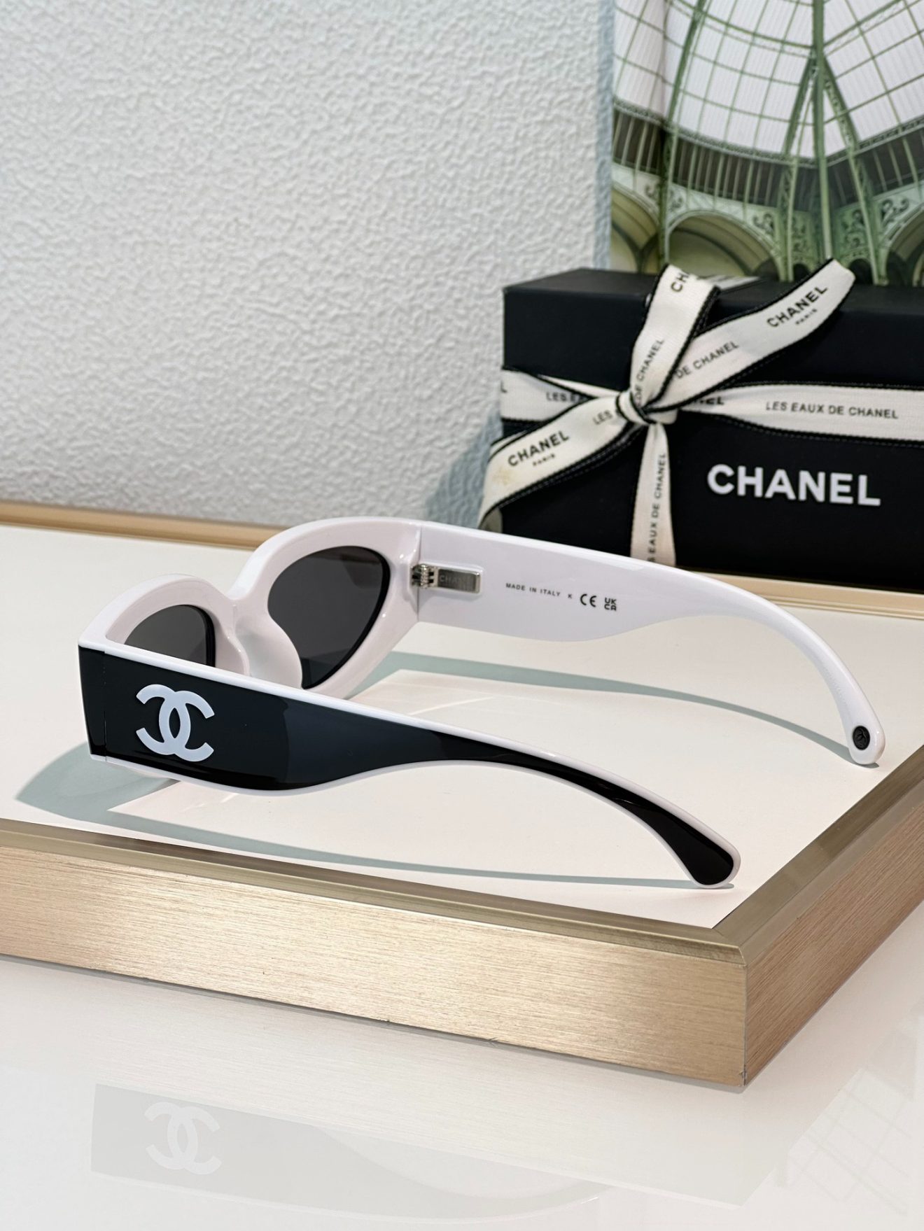 CHANEL SUNGLASSES - Image 5
