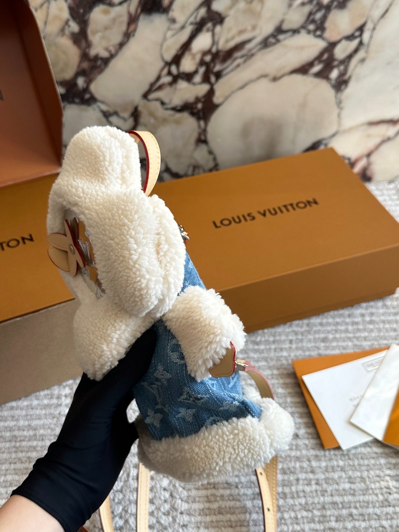 LV  BACKPACK size: 28 X13 X 7 CM - Image 7