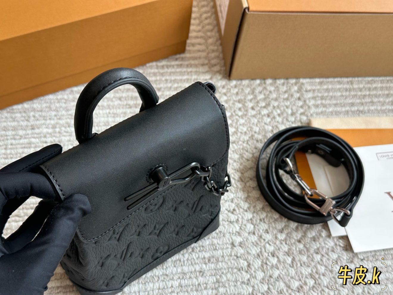 LOUIS VUITTON lv BACKPACK  SIZE :  17*20X7.5CM - Image 4
