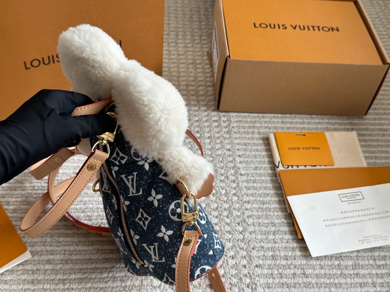 LOUIS VUITTON lv BACKPACK size：  28 x 13 x 7 （cm） - Image 8