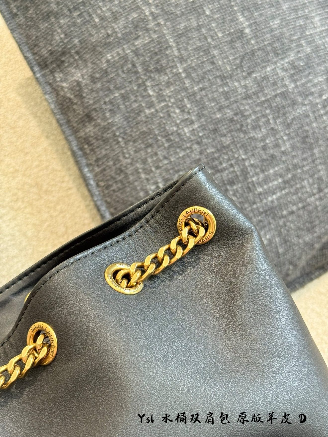 YSL BACKPACK SIZE  :  22x29x15cm - Image 5