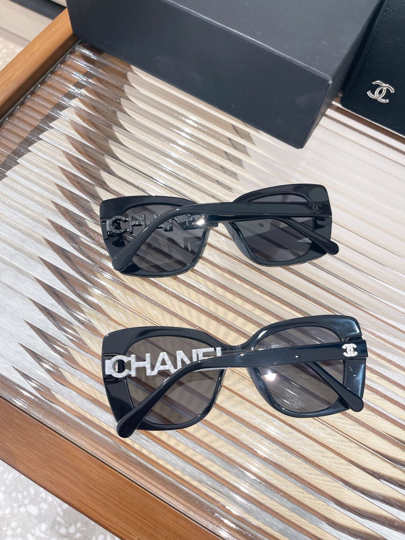 CHANEL SUNGLASSES - Image 7