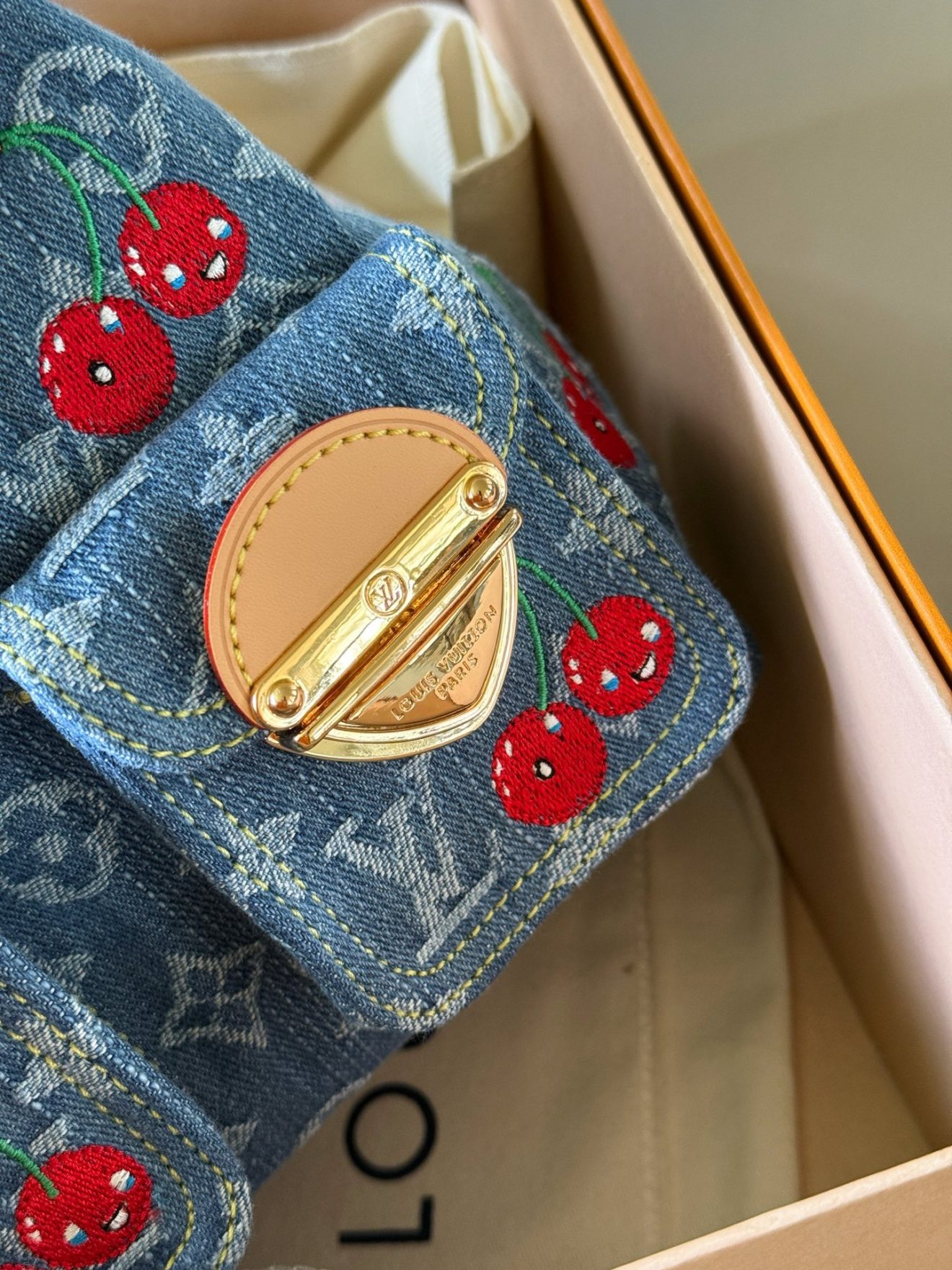 LOUIS VUITTON lv BACKPACK  size：20*20cm - Image 7