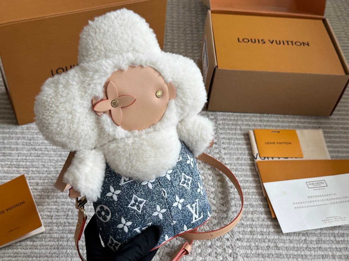 LOUIS VUITTON lv BACKPACK size：  28 x 13 x 7 （cm） - Image 2