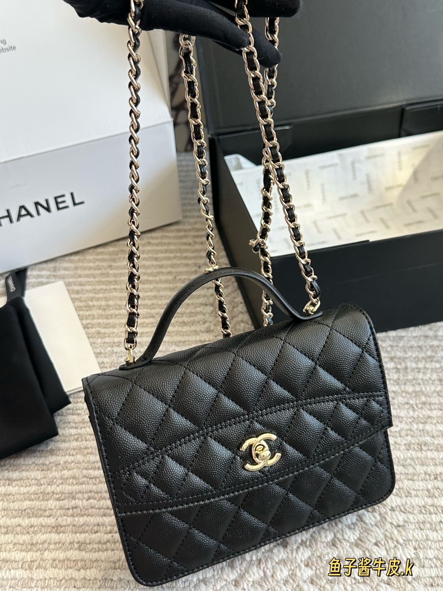 CHANEL BACKPACK SIZE : 18 X 13cm