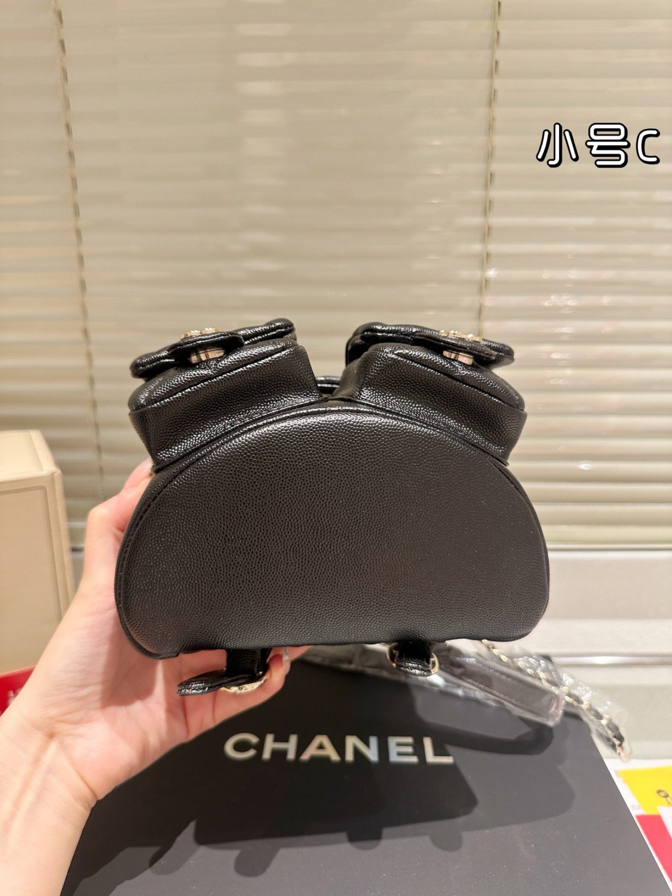 CHANEL BACKPACK SIZE : 17 X 16cm - Image 8