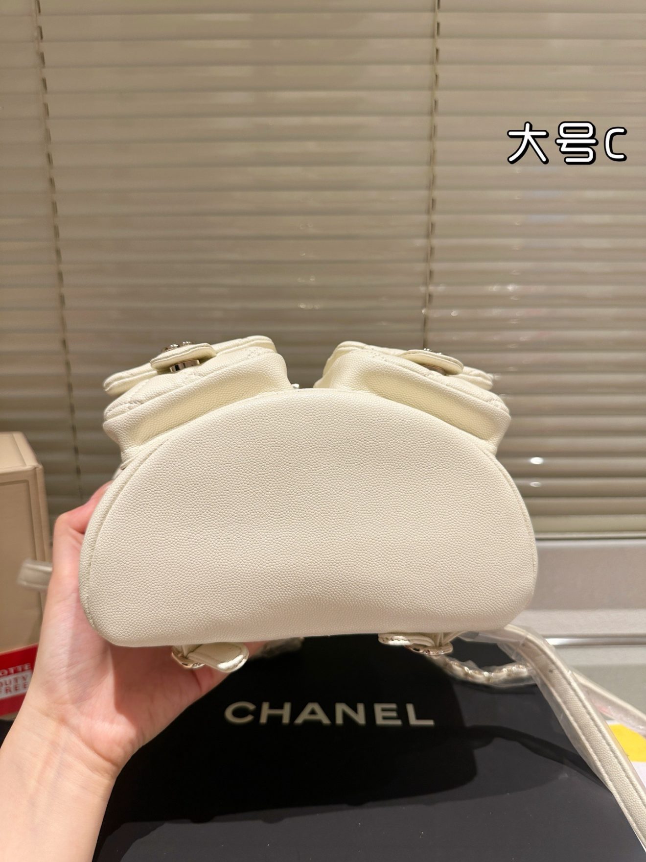 CHANEL BACKPACK SIZE : 20  x  20cm - Image 8