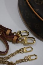 LOUIS VUITTON lv BAG - Image 8
