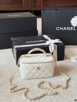 CHANEL VANITY 22B SIZE : 20 X 13cm - Image 4