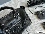 BALENCIAGA Le duffle bag, size：22*12cm - Image 5