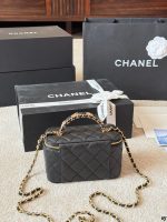 CHANEL VANITY 22B SIZE : 20 X 13cm - Image 6