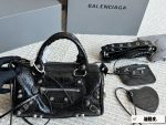 BALENCIAGA Le duffle bag, size：22*12cm