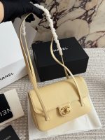 CHANEL 26C BAG SIZE : 22 X 15cm - Image 4