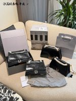 BALENCIAGA BAG  SIZE : 31cm，24cm - Image 2