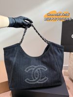 CHANEL BEACH  BAG,  SIZE: 40*35