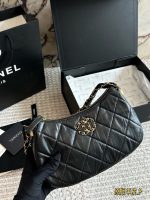 CHANEL 23K HOBO BAG SIZE: 23 CM - Image 7