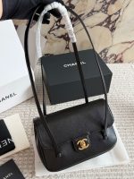CHANEL 26C BAG SIZE : 22 X 15cm - Image 7