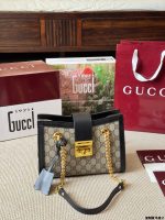 GUCCI PACKLACK  SIZE : 30 X23cm , 25 X 18cm - Image 4