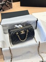 CHANEL 25P  BAG SIZE :  19 X 12cm - Image 2