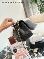 CHANEL 25B SIZE :  20x13x9cm - Image 6