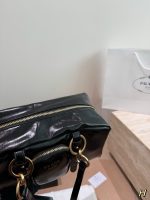 PRADA BAG SIZE : 30 X 15cm - Image 6