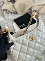 CHANEL 24A HOBO BAG,SIZE : 26 X 17cm - Image 5