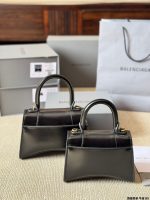 BALENCIAGA BAG , SIZE : 23 X14cm , 20 X 12cm - Image 3