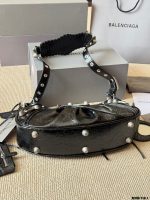 BALENCIAGA BAG SIZE :32x18cm , 25x13cm - Image 6