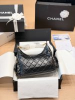 CHANEL 26C HOBO BAG SIZE : 25 X 18cm - Image 7