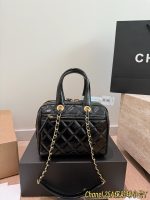 CHANEL 25A BAG,  SIZE: 30cm - Image 6