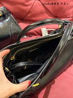 PRADA soft lux SIZE : 15.5*32*12cm MEDIUM SIZE - Image 5