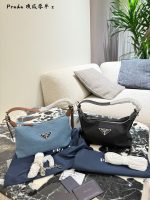 PRADA BAG SIZE : 25CM - Image 2