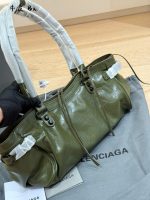 BALENCIAGA BAG size：32*16cm - Image 3