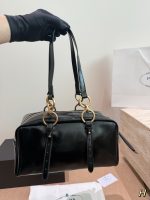PRADA BAG SIZE : 30 X 15cm - Image 7