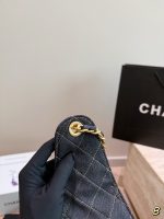CHANEL 25 DENIM BAG SMALL SIZE : 26*21 CM - Image 7