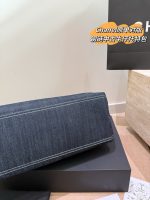 CHANEL BEACH  BAG,  SIZE: 40*35 - Image 8