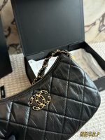 CHANEL 23K HOBO BAG SIZE: 23 CM - Image 3