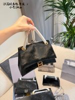 BALENCIAGA BAG  SIZE : 31cm，24cm - Image 4