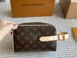 LOUIS VUITTON  lv toiletry bag