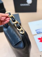 CHANEL 25K BAG SIZE : 40 35cm , 35 30cm - Image 3