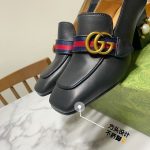 Gucci shoes size : 35 - 42 - Image 2