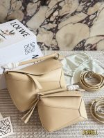 LOEWE PUZZLE BAG  SIZE : 18*11cm,  24*15cm - Image 5