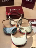 GUCCI ophidia size :  18 X 10cm