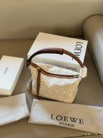 LOEWE BAG SIZE : 22×15cm, 26*17cm