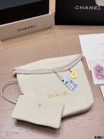 CHANEL 22 BAG  size :  30 X 32cm